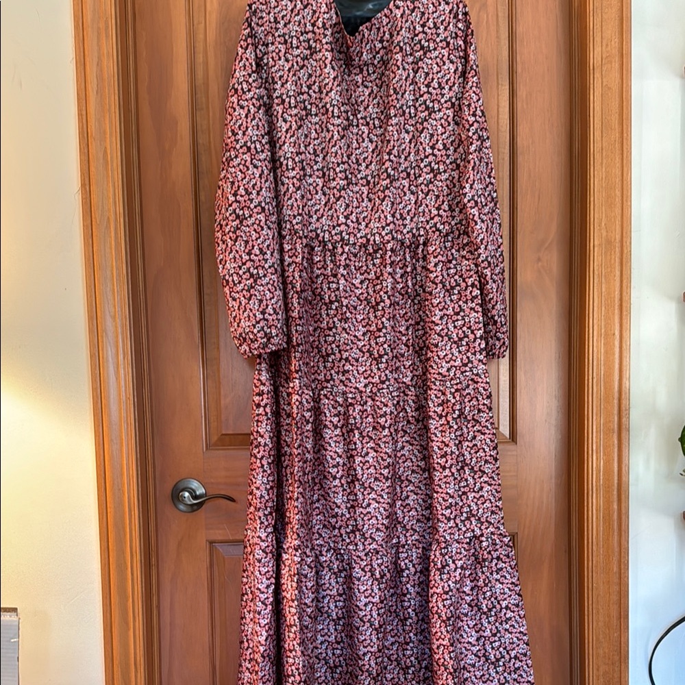Women's Pink Floral Maxi Dress with V-Neck - Picture 3 of 4